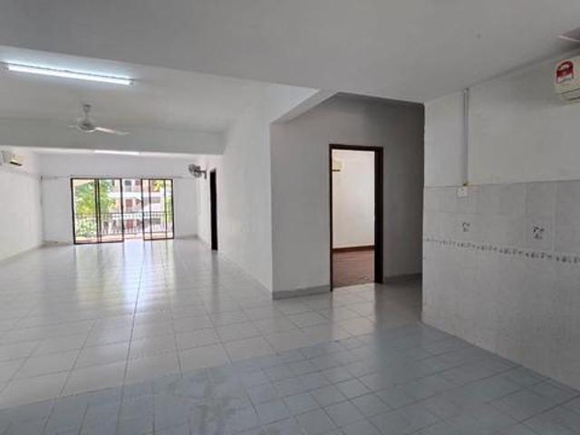 Apartment for rent in Tanjong Sepat, Selangor