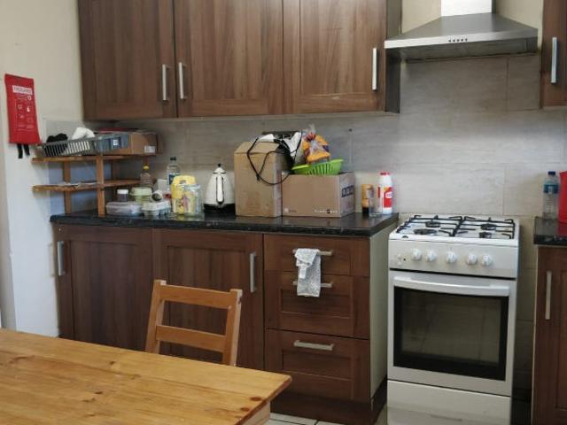 Apartment for rent in Mile End, Greater London