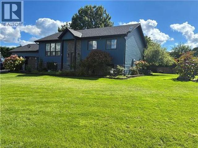 House for sale in Ontario