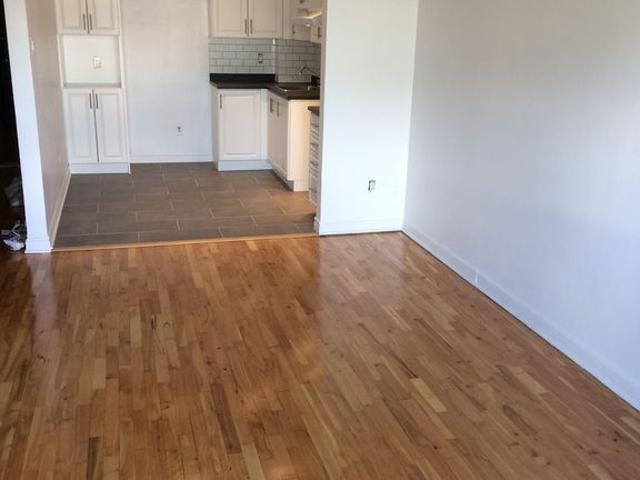 Apartment for rent in St. Leonard's, Quebec