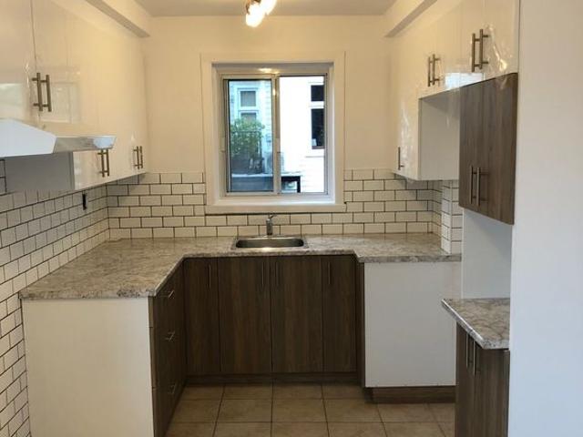 Apartment for rent in St. Leonard's, Quebec