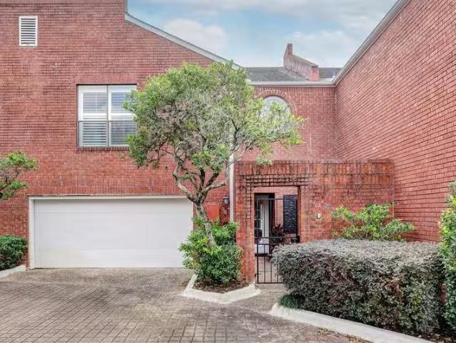 Condo for sale in Houston