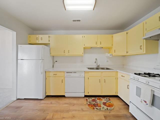 Condo for sale in Bensenville