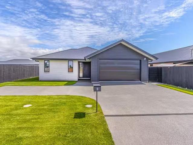 House for sale in Woodend, Canterbury