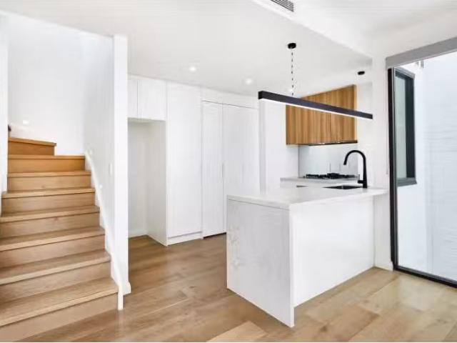 Condo for rent in Sydney, New South Wales