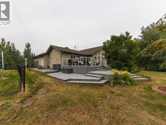 House for sale in Alberta