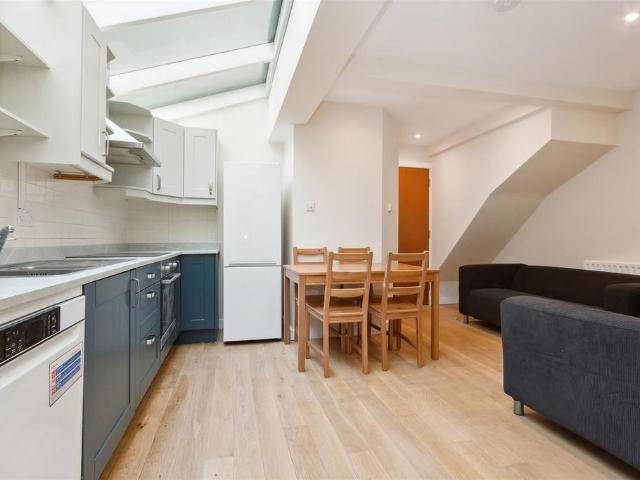 Apartment for rent in London Borough of Lambeth, Greater London