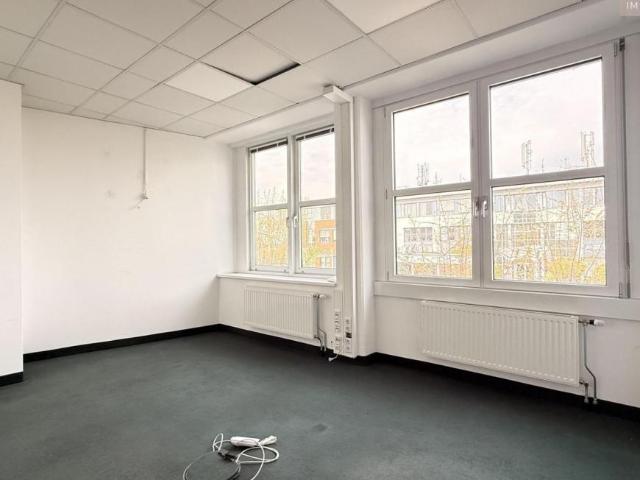 Gewerbe mieten in Schwechat, Niederösterreich