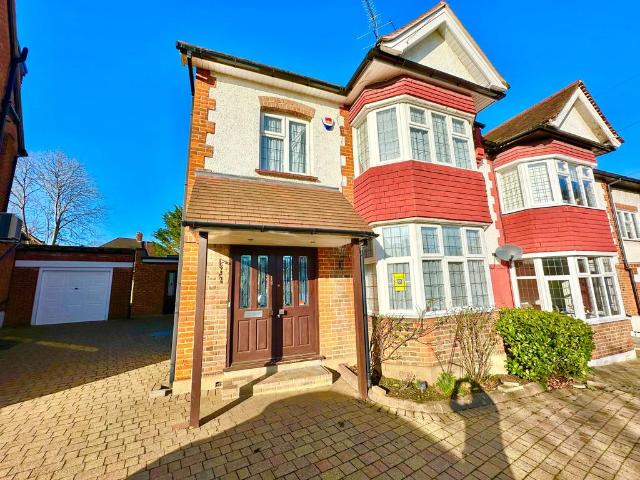 House for rent in London Borough of Barnet, Greater London
