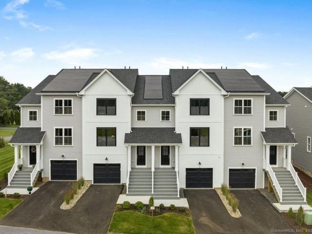 Townhouse for sale in Cheshire, Connecticut