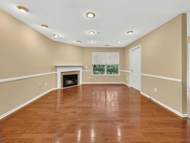 Condo for rent in Berkeley Heights, New Jersey