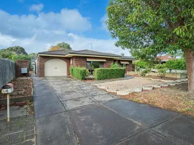 House for rent in Kardinya, Western Australia
