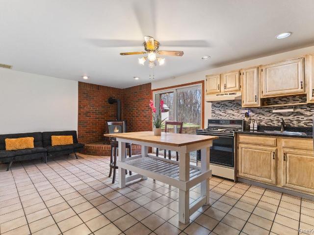 House for sale in Baldwin Place, New York