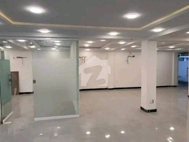 Building for rent in اسلام آباد, زون 1