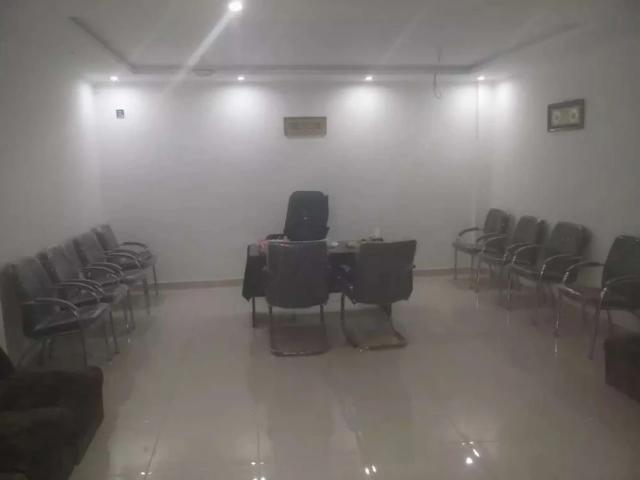 Commercial for sale in سٹلائٹ ٹاؤن, چاہ سلطان