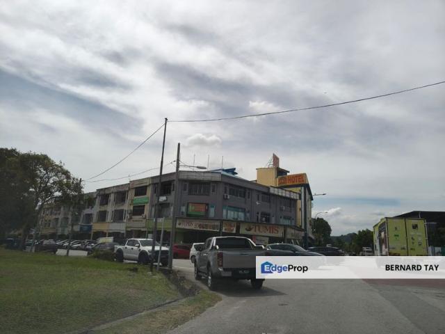 Shop for sale in Petaling, Subang Jaya
