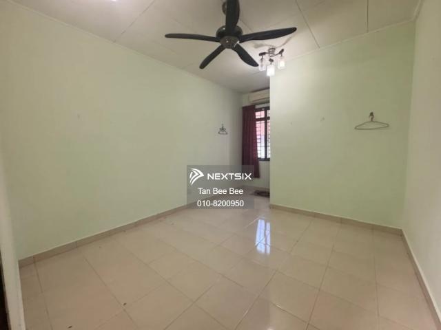 Shop for sale in Kuching