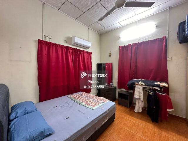 Shop for sale in Johor