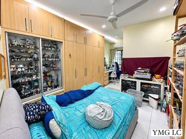 Shop for sale in Kuala Lumpur, Country Heights Damansara