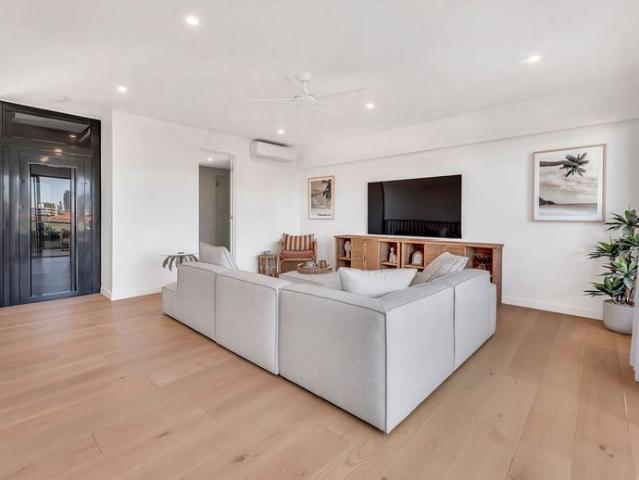 House for rent in Surfers Paradise, Gold Coast City