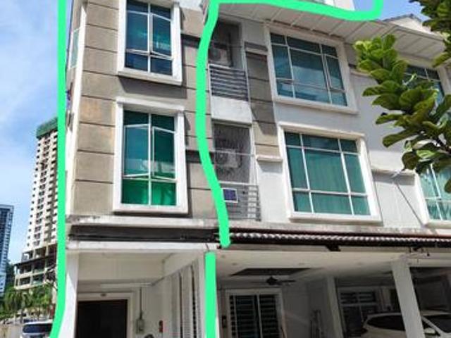 Terraced House for sale in Mukim 13, Georgetown