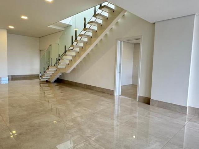 Apartamento venda em SQNW 311, Plano Piloto