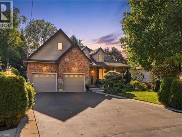 House for sale in Ancaster, Ontario