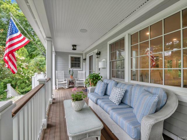House for sale in Monfort Hills, Port Washington