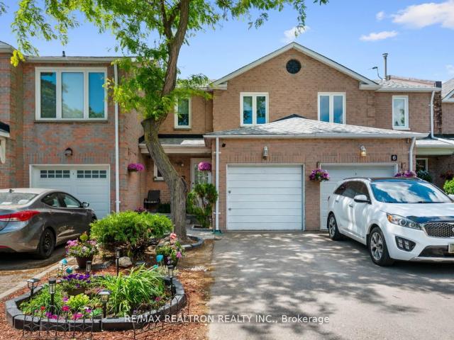 Townhouse for sale in Woburn, Ontario