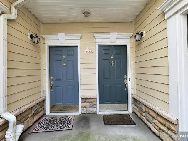 Townhouse for sale in Montvale