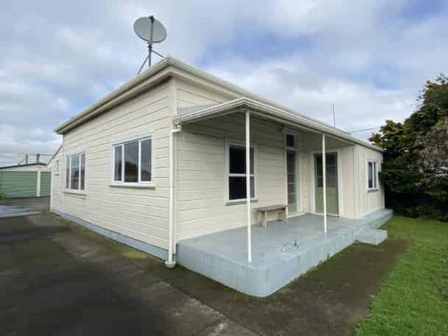 House for rent in Taranaki
