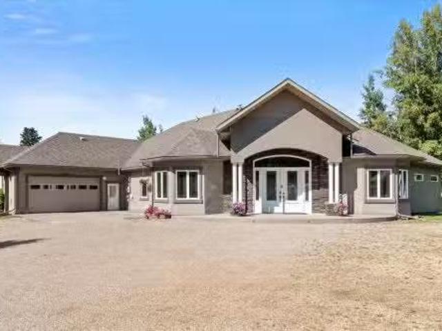 House for sale in Entwistle, Alberta