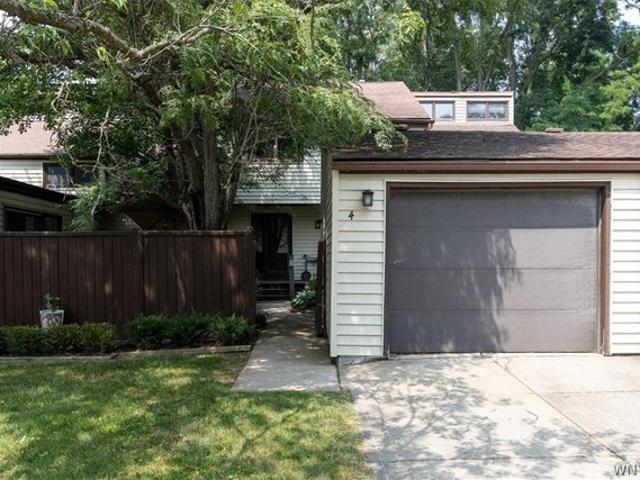 Condo for sale in Aurora, New York