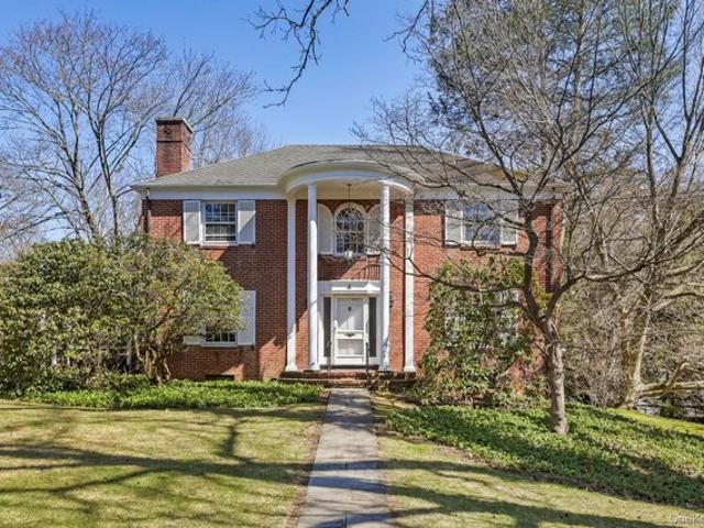 House for sale in Scarsdale, New York