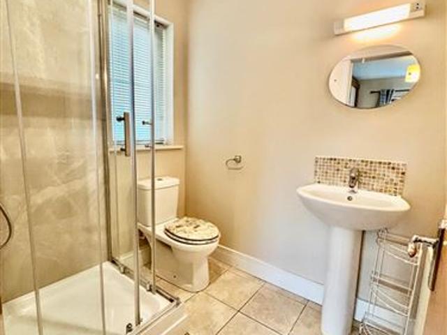 Detached House to rent in Portmarnock, North Tipperary