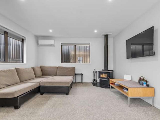 House for sale in Otakou