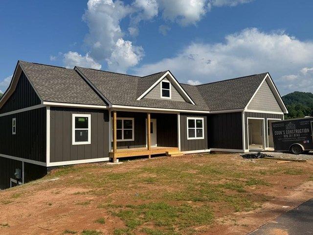 House for sale in Hayesville, North Carolina