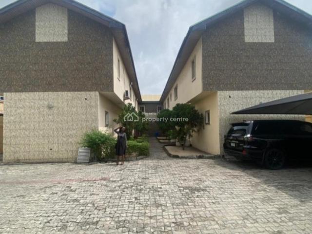 Detached house for sale in Eti Osa, Lagos