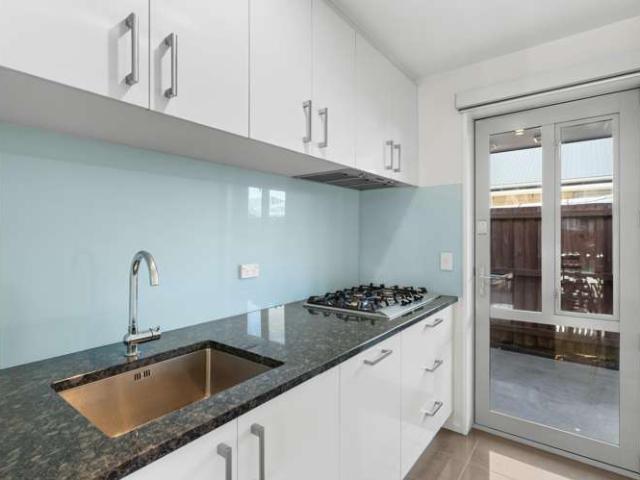 House for sale in Chaslands, Canterbury