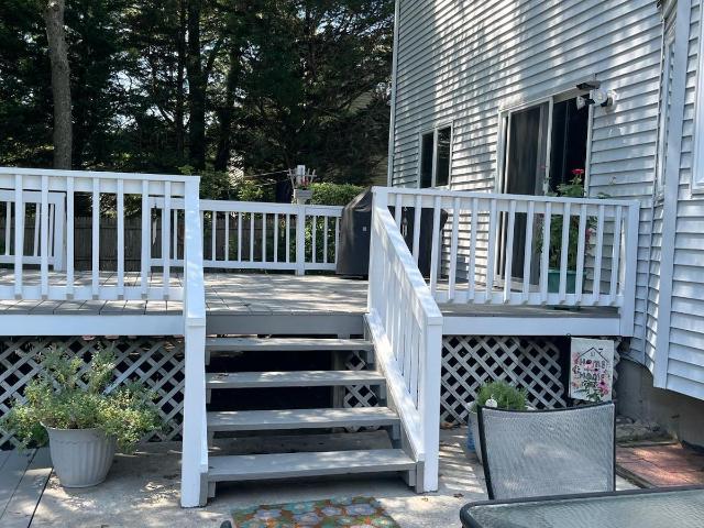 House for sale in Holtsville