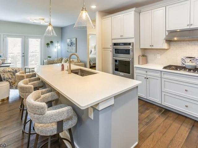 Condo for sale in Florham Park, New Jersey