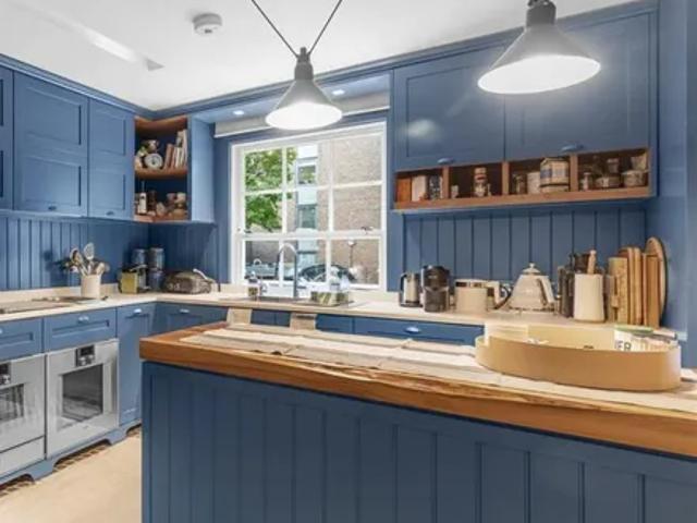 House for rent in Kensington, Greater London
