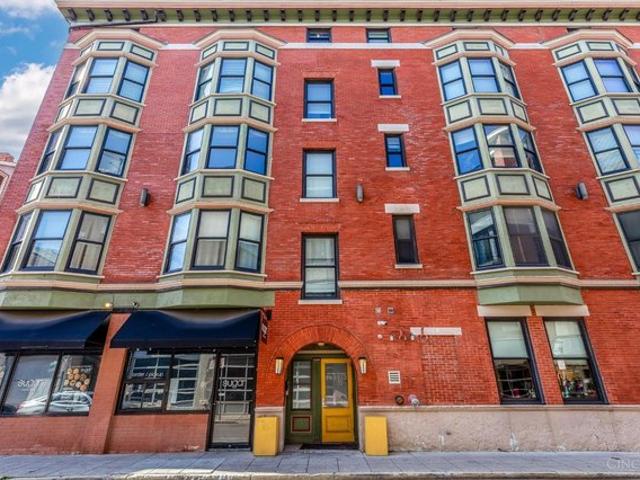 Condo for sale in Roselawn, Ohio