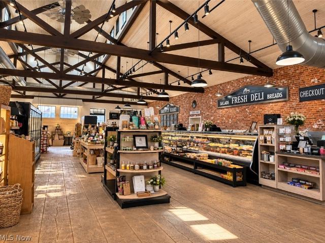 Commercial for sale in Hayesville, Ashland County