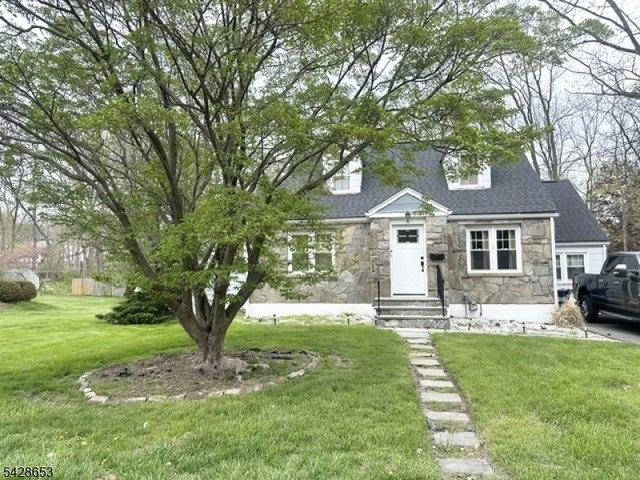 House for sale in Newton, New Jersey