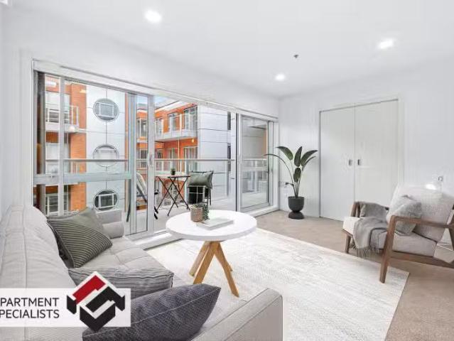 House for sale in Auckland, Oroua County