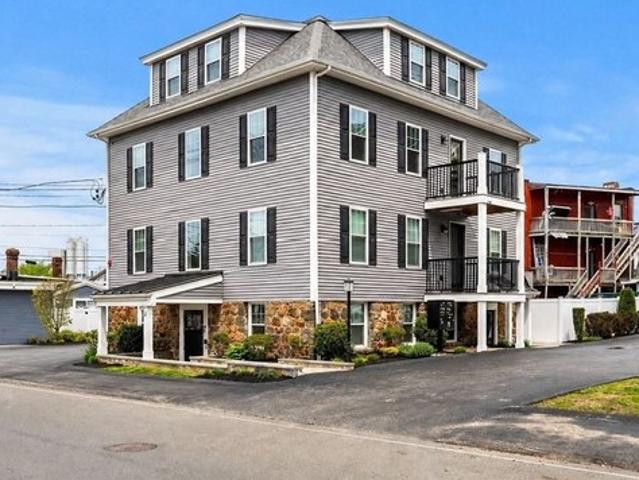 Condo for sale in Wakefield, Massachusetts