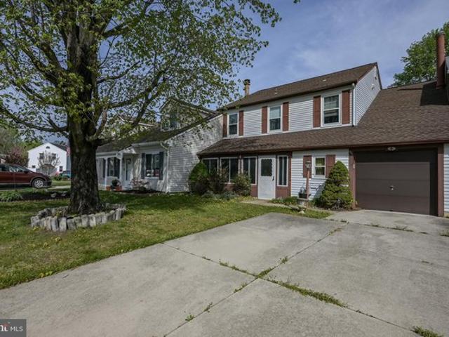 Townhouse for sale in Rancocas, New Jersey