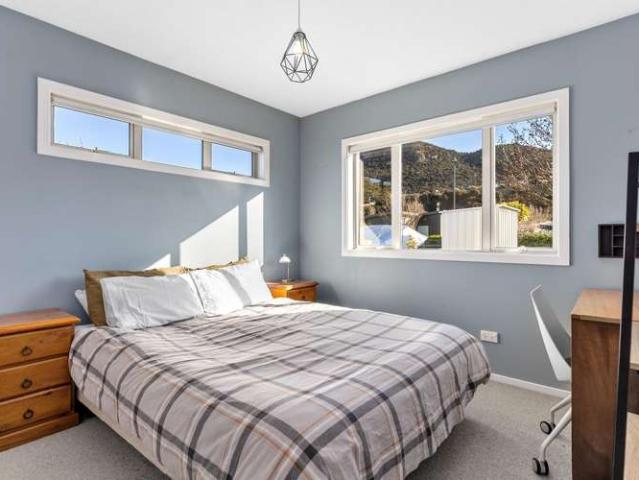 House for sale in Otakou