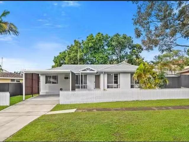 House for rent in Ashmore City